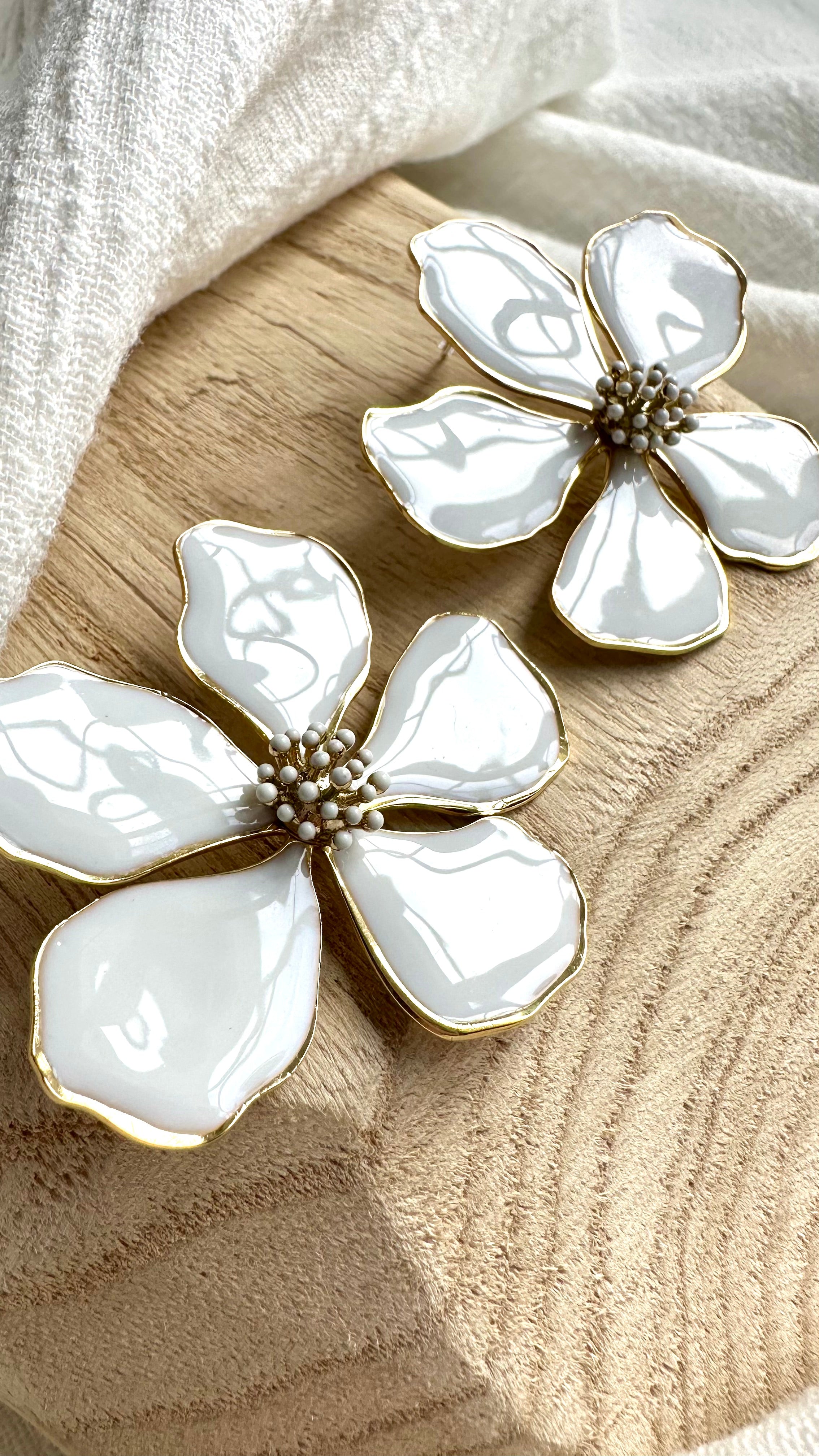 Boucles d'oreilles Flora Blanc MADEINESTEL