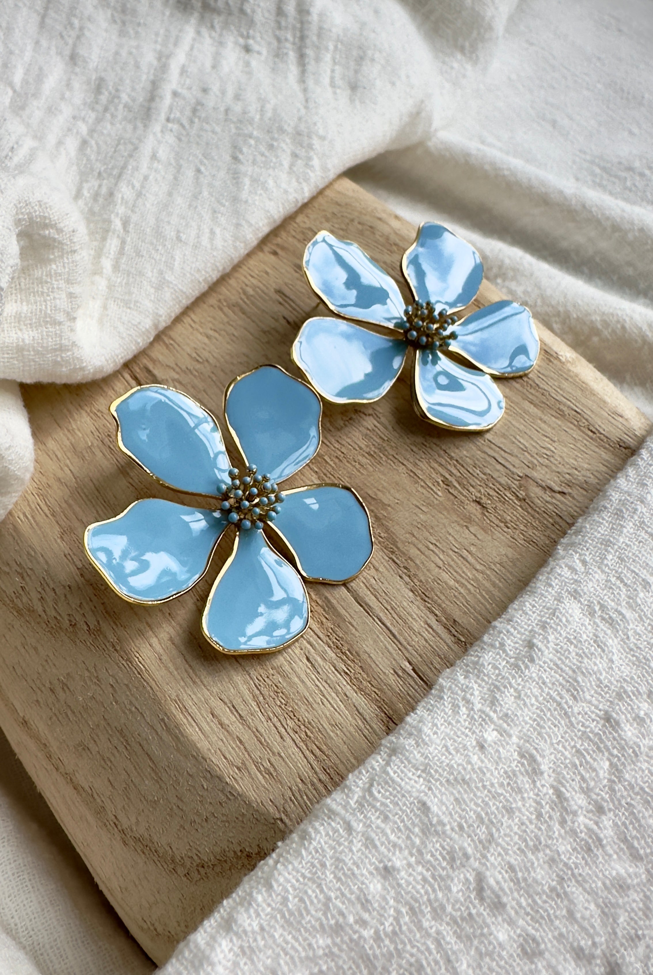 Boucles d'oreilles Flora Bleu pastel MADEINESTEL