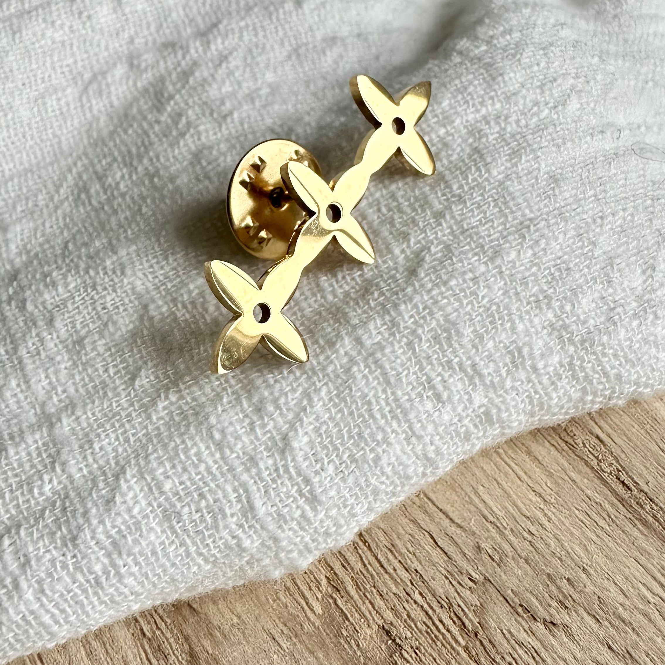 Broche Pin's Céleste Doré MADEINESTEL