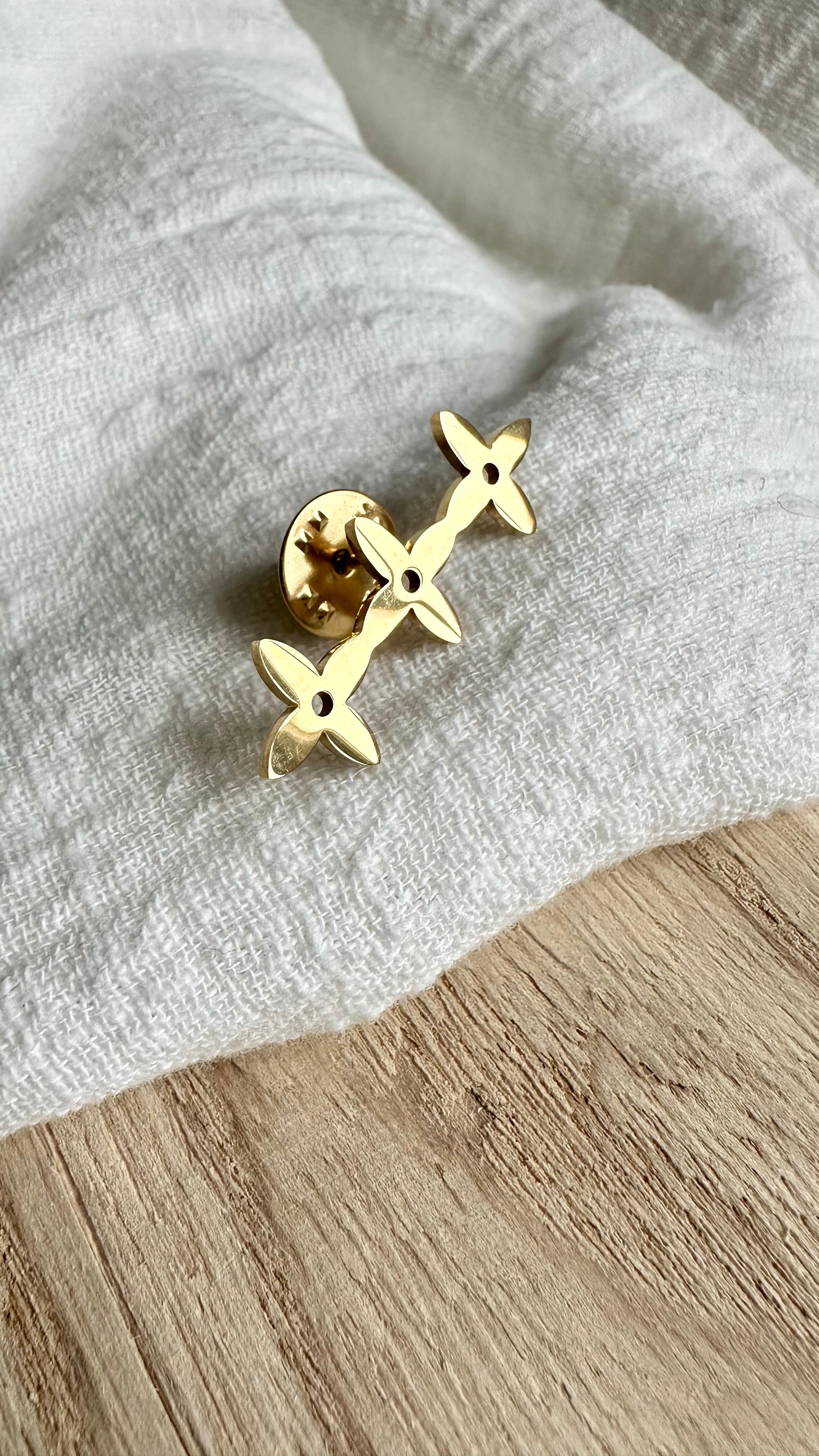 Broche Pin's Céleste Doré MADEINESTEL