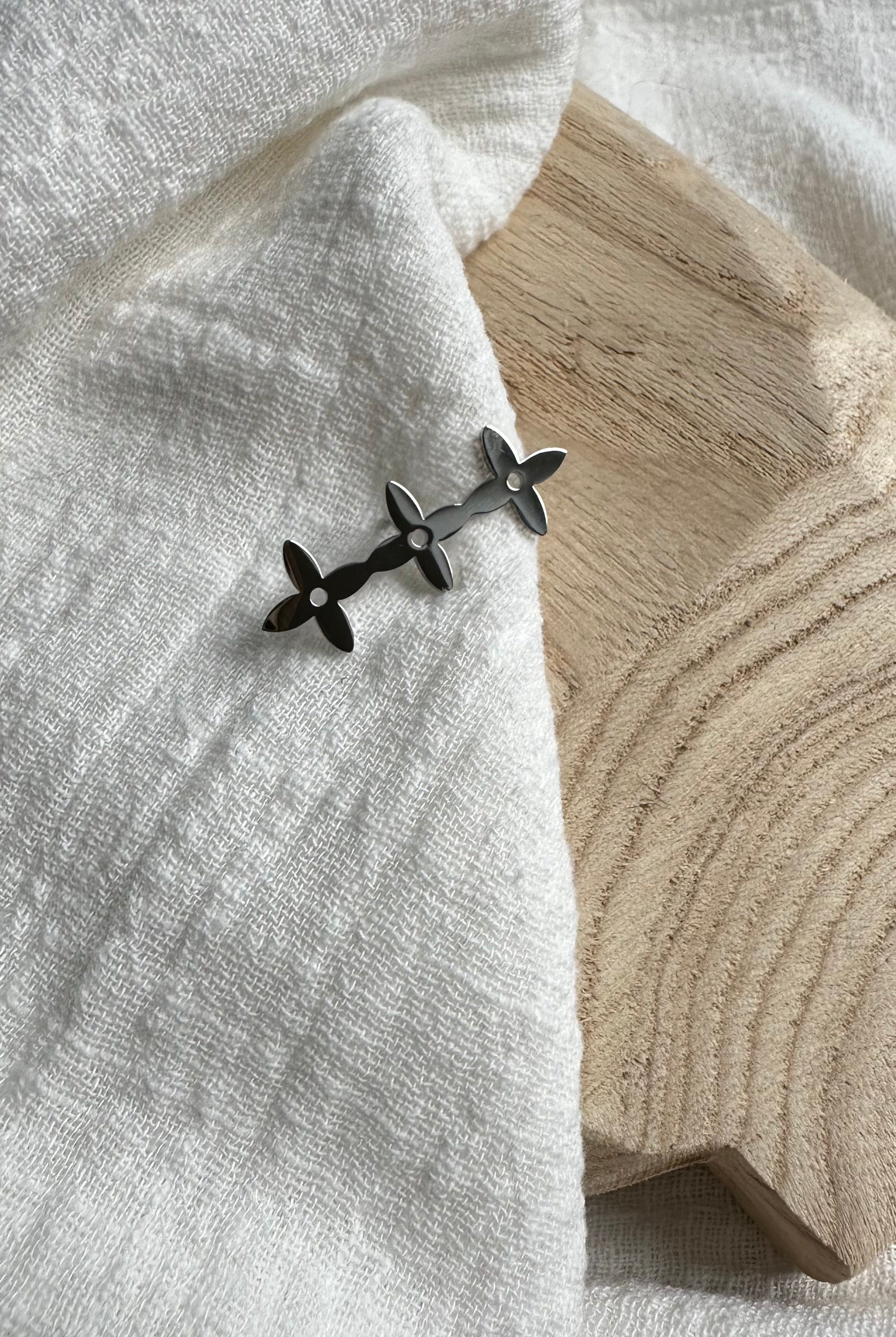 Broche Pin's Céleste Argenté MADEINESTEL