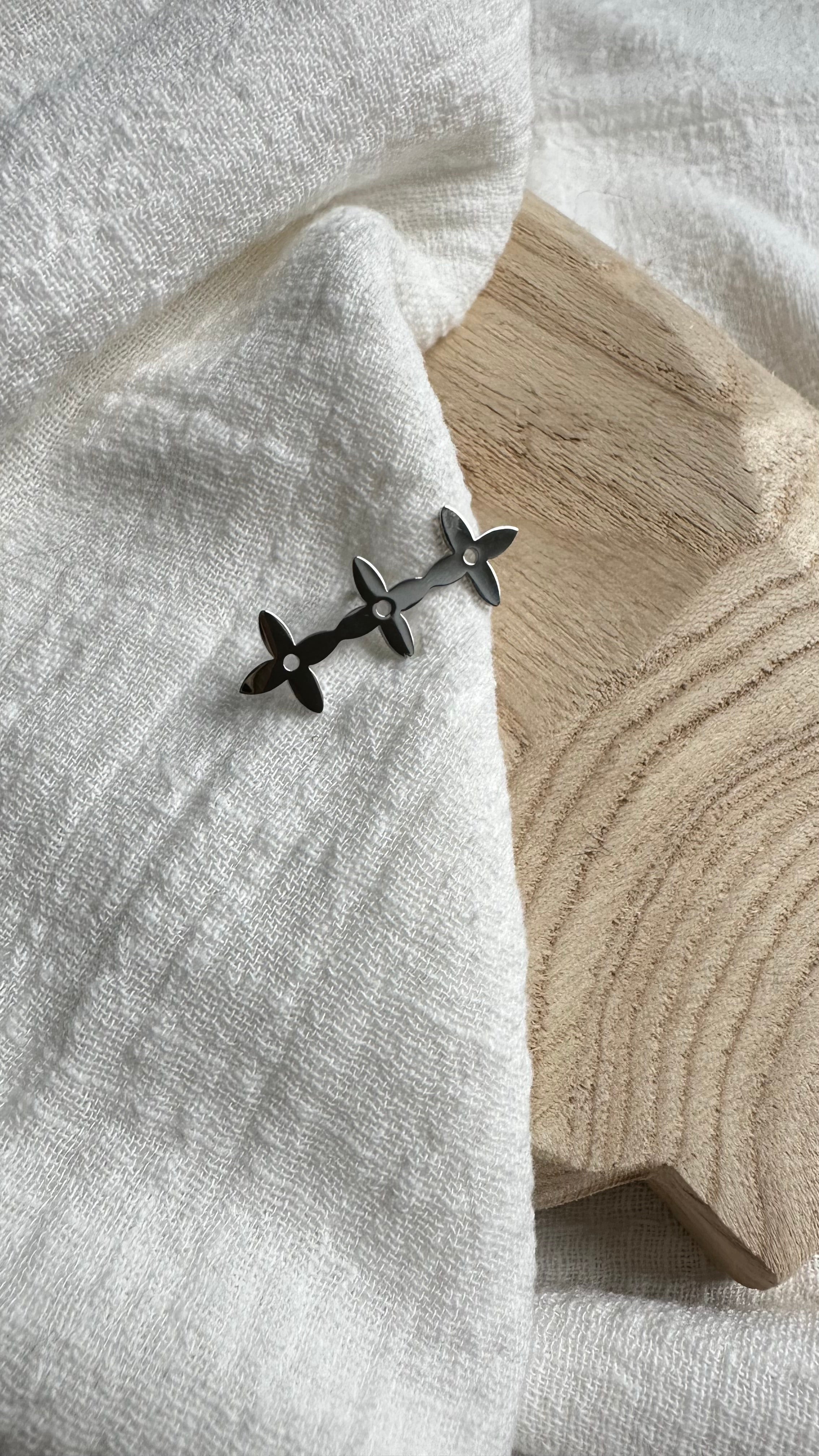 Broche Pin's Céleste Argenté MADEINESTEL