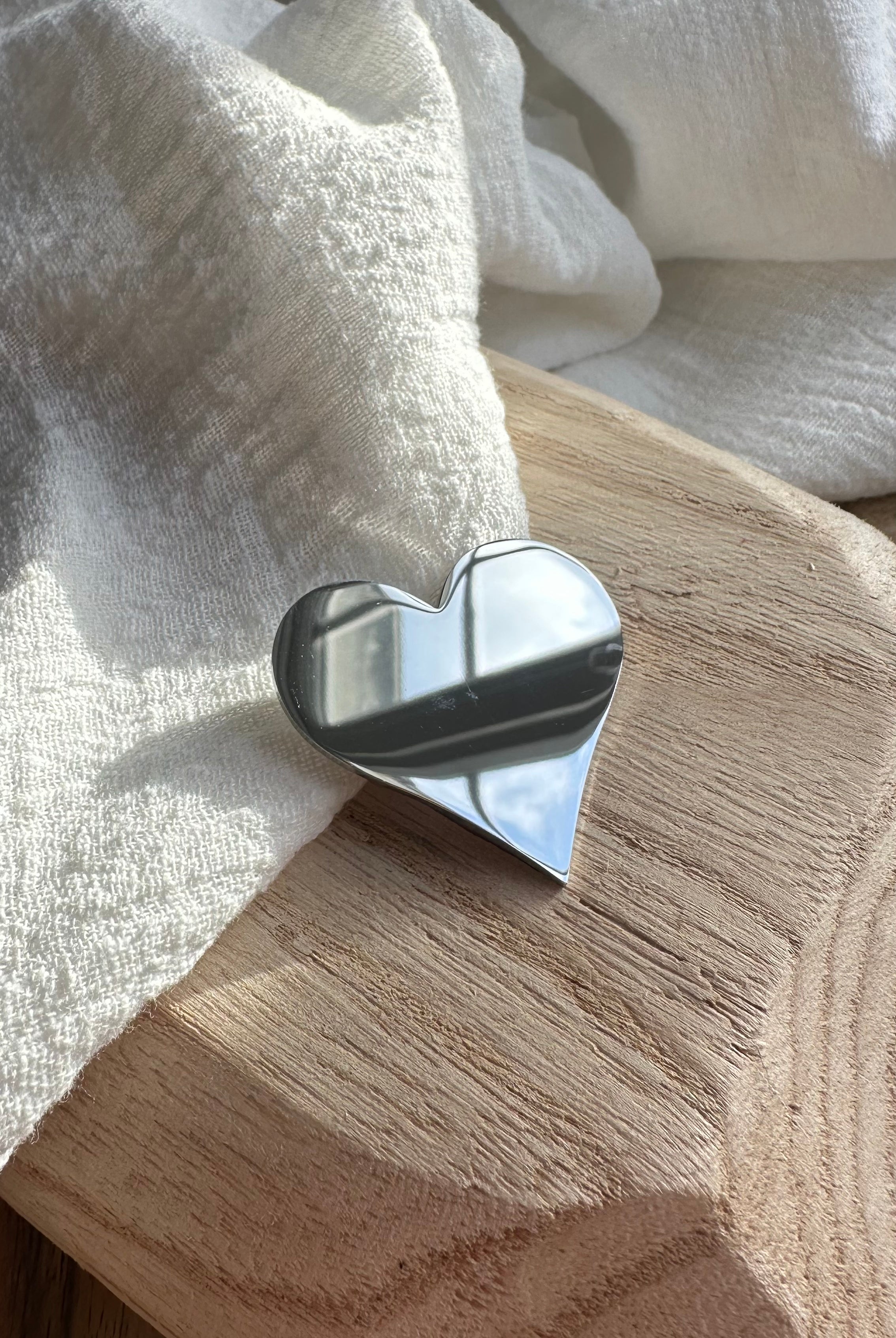 Broche Coeur Argentée MADEINESTEL