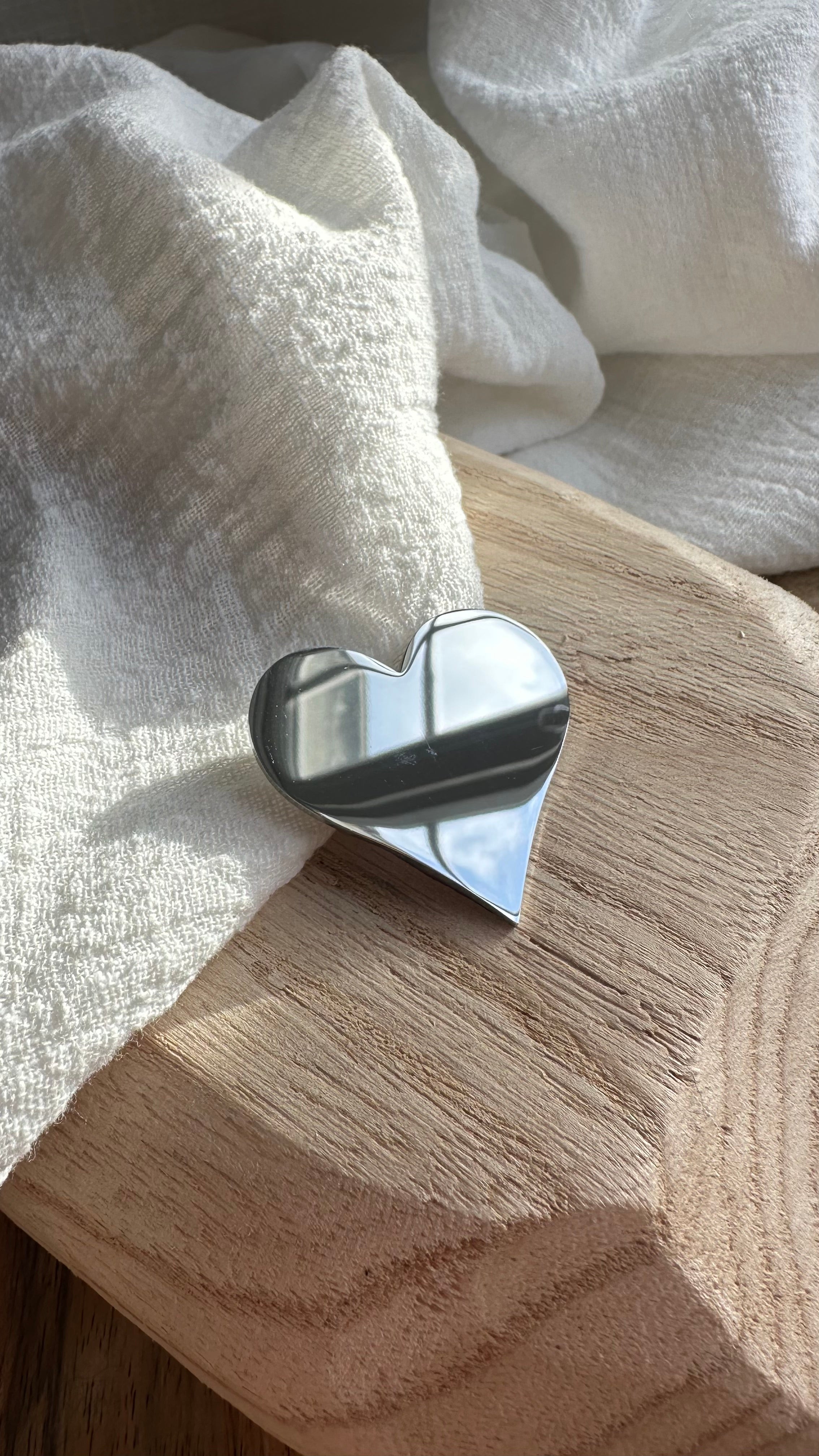 Broche Coeur Argentée MADEINESTEL