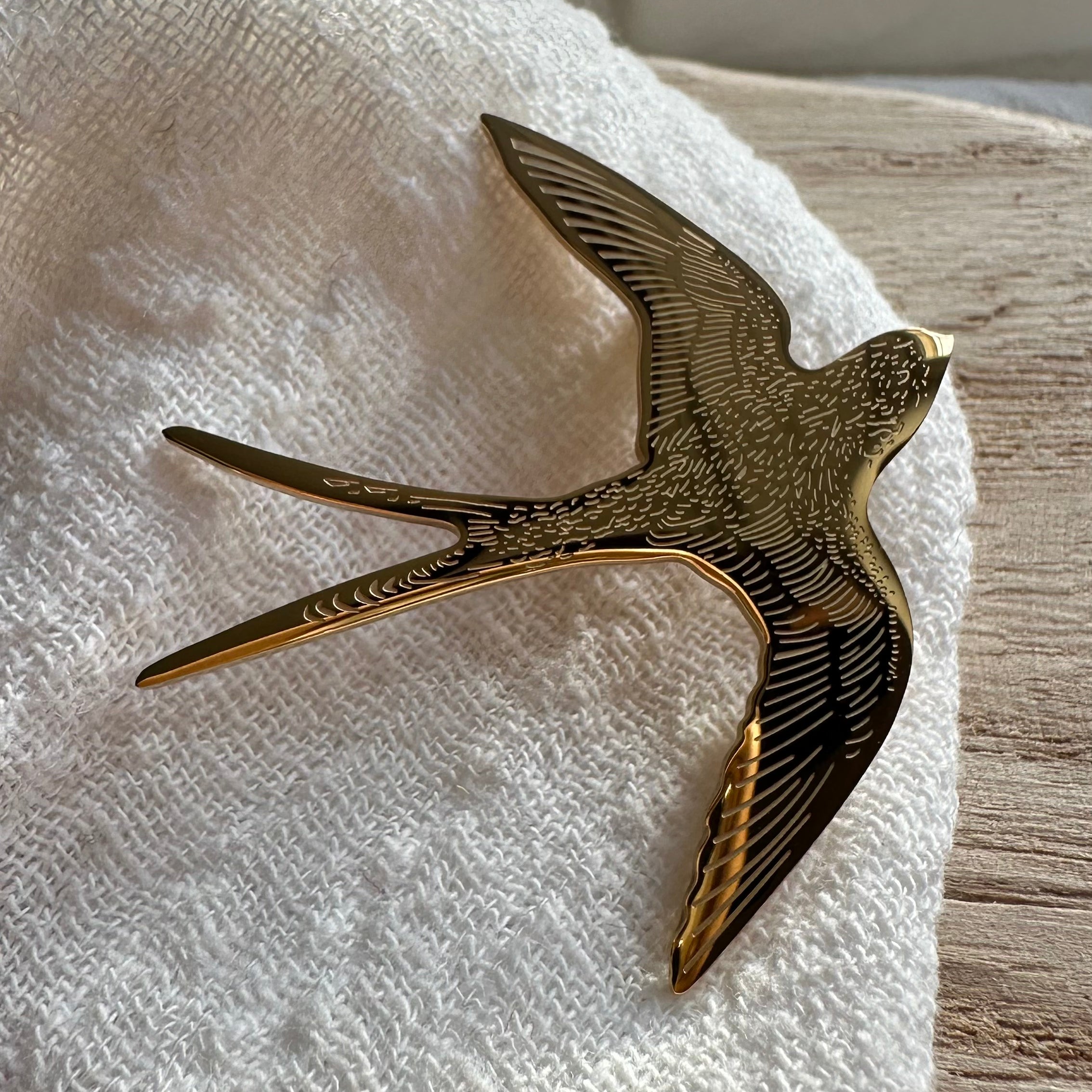 Broche Éole Doré MADEINESTEL