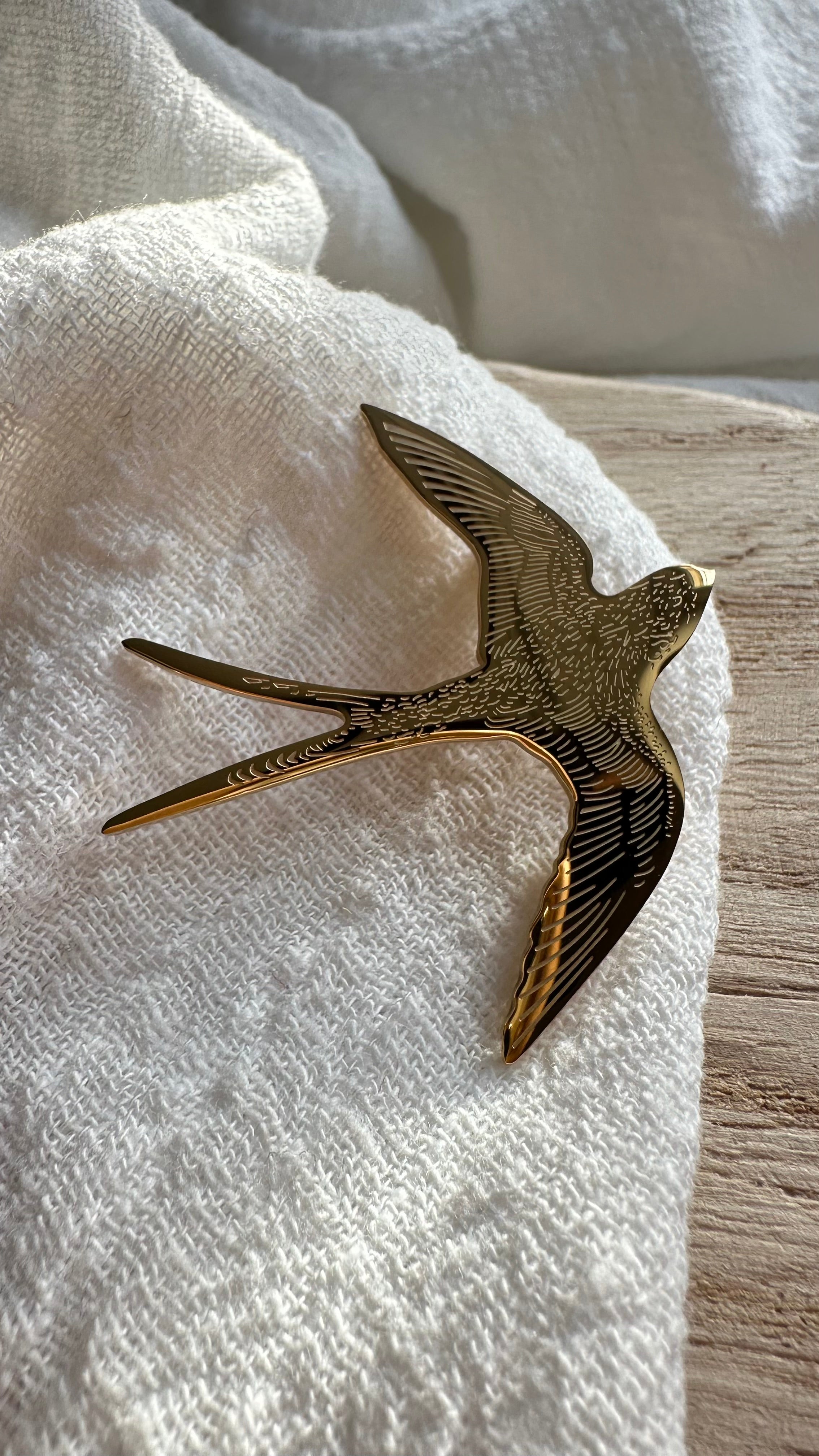 Broche Éole Doré MADEINESTEL