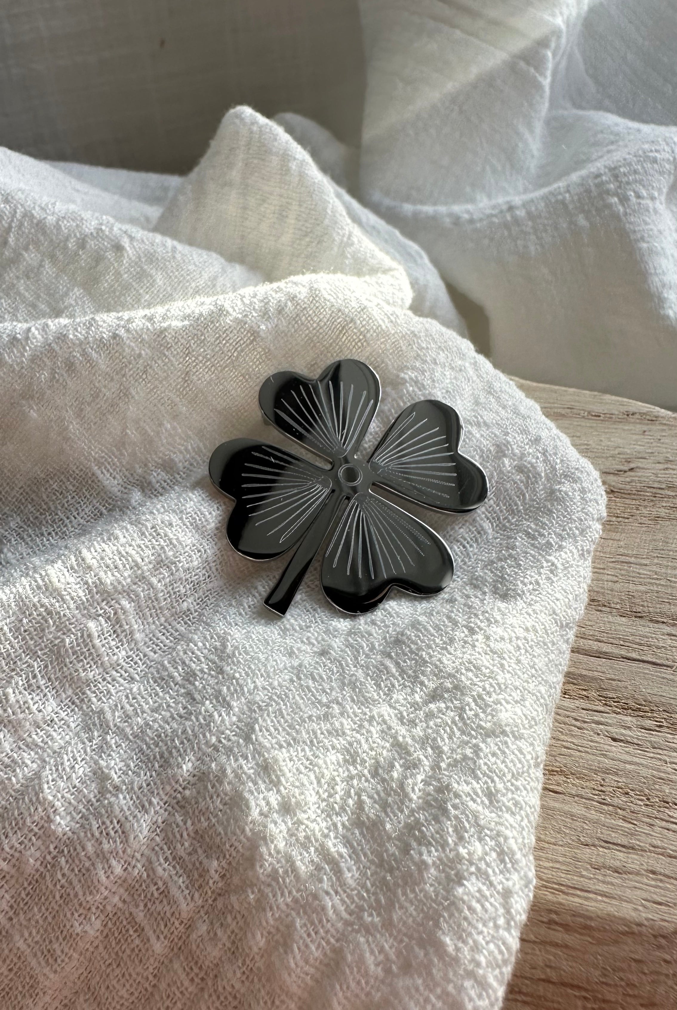 Broche Félicité MADEINESTEL