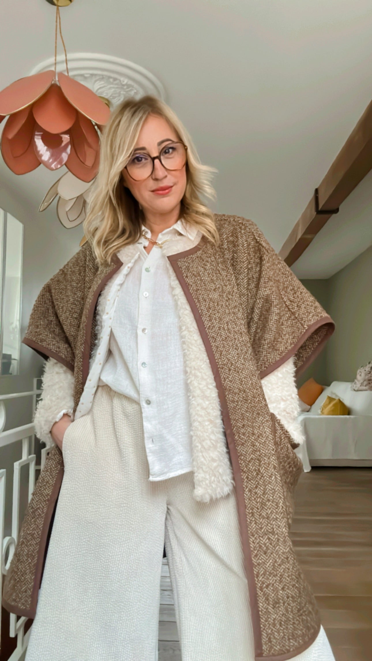 Patron couture gratuit cape DIVINE PDF MADEINESTEL