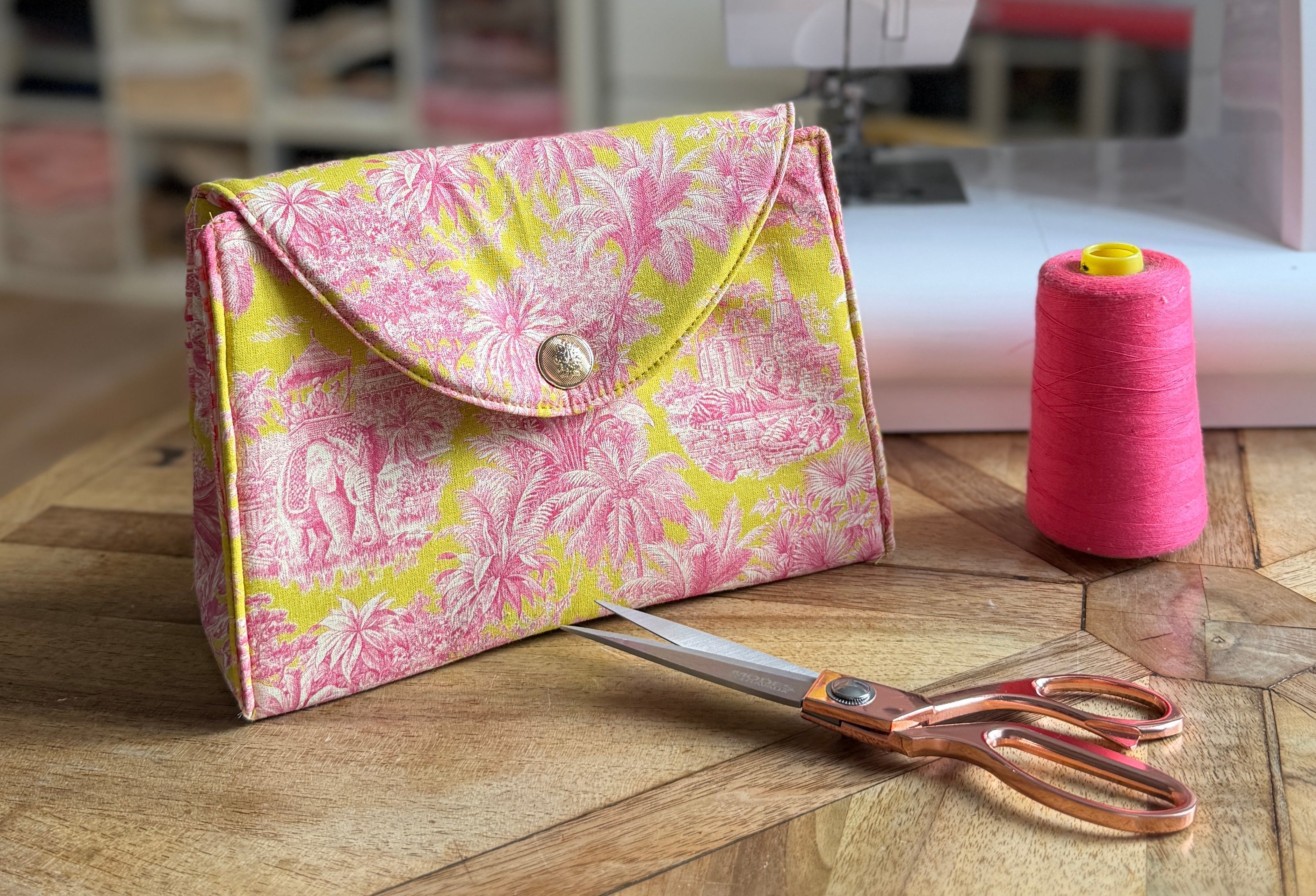 Patron gratuit - La pochette Sun à télécharger