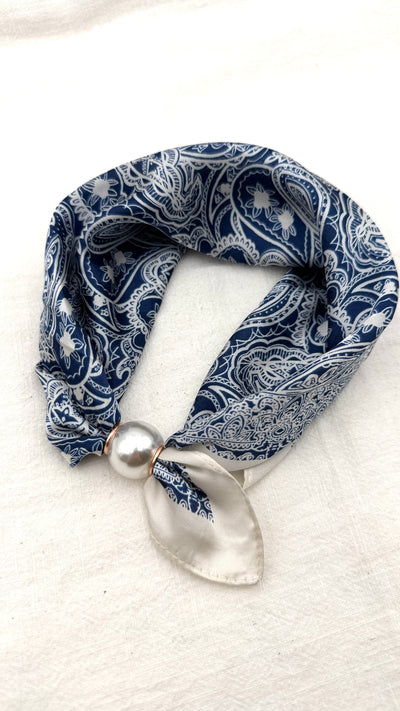 Foulard Audrey bleu motif cachemire